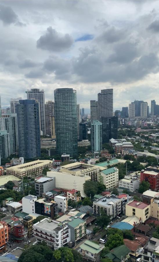 Makati Isabela Luxury Manila Exterior foto